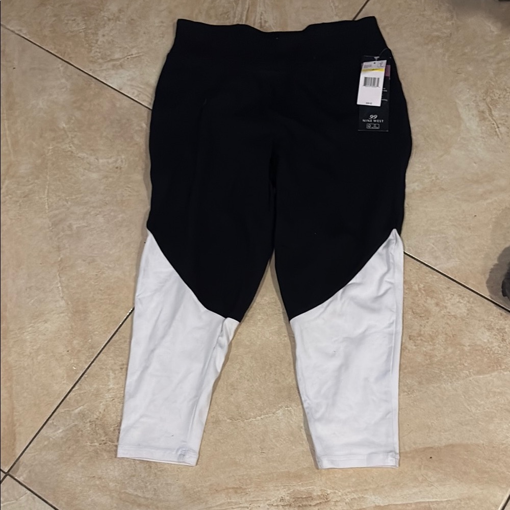 Nine West Black and White Leggings with Dynamic Color-Blocking leggings